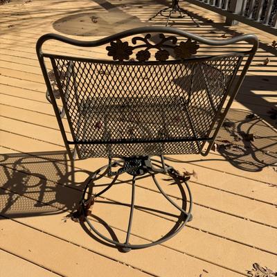 Metal Patio Table & Four Chairs (UD-MG)