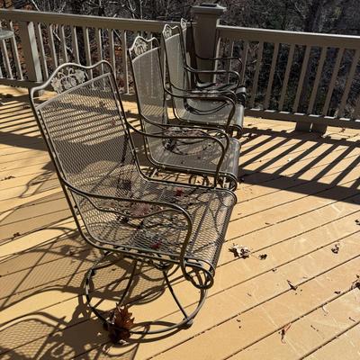 Metal Patio Table & Four Chairs (UD-MG)