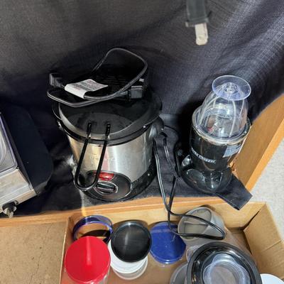 Sale Photo Thumbnail #110: 2 Air  Fryers, magic Bullet , Coffee Grinder, rice cooker, mini fry daddy, food saver accessories.
