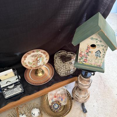 Sale Photo Thumbnail #113: Willow tree, praying hands, vases decor and more.