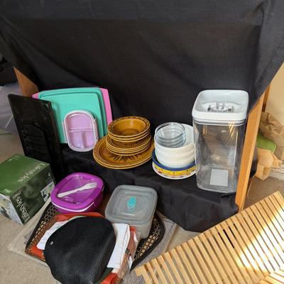 Sale Photo Thumbnail #151: Kitchen Items, Corning Ware, Corelle, Cutting Boards and more.