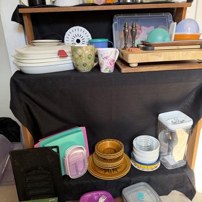 Sale Photo Thumbnail #147: Kitchen Items, Corning Ware, Corelle, Cutting Boards and more.