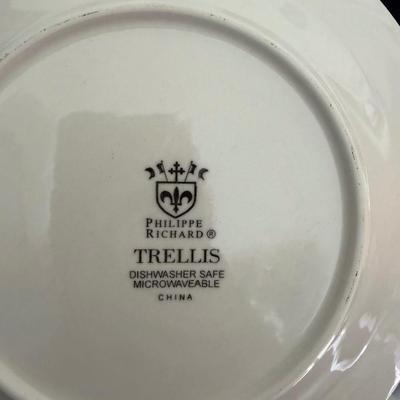 Sale Photo Thumbnail #159: Philippe Richard Trellus Dishes, 52 PC set
Salt and Pepper Shakers