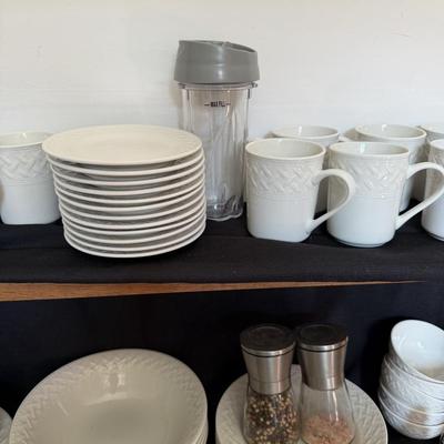 Sale Photo Thumbnail #158: Philippe Richard Trellus Dishes, 52 PC set
Salt and Pepper Shakers