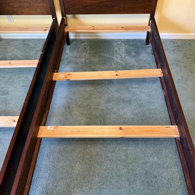 A Pair of Antique Twin Beds (BGB-SS)