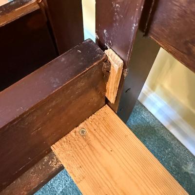 A Pair of Antique Twin Beds (BGB-SS)