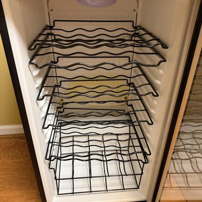 Bauer Wine Refrigerator (BL-MG)