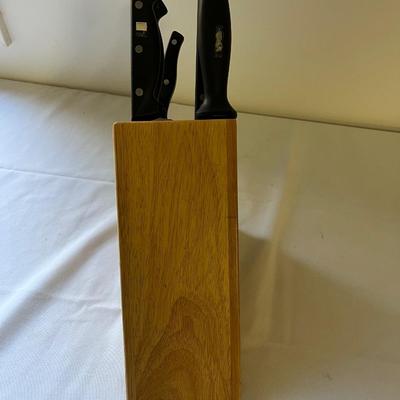 Zwilling J.A. Henckels Knives in a Knife Block (BP-BC)