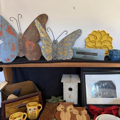 Sale Photo Thumbnail #198: Metal tub, Metal butterflies, shelf, wood owl, and more.