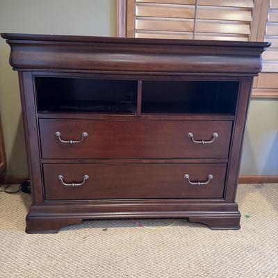 Haverty’s Wooden Media Chest (BLR-MG)