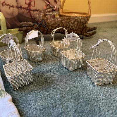 Easter Baskets & Decor (BGB-SS)