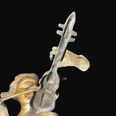 Sale Photo Thumbnail #662: Unsigned. Measurement: 13”H. [DR]