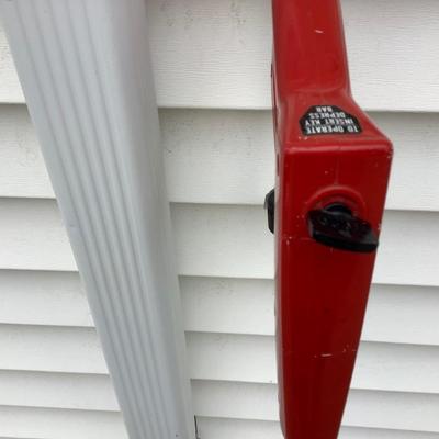 Sale Photo Thumbnail #476: Electric Toro Snow shovel, just in time for winter.