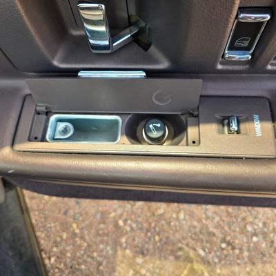 1994 Cadillac 6-person Passenger car - ninth-generation Cadillac DeVille sedan.211817 miles