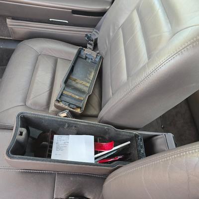 1994 Cadillac 6-person Passenger car - ninth-generation Cadillac DeVille sedan.211817 miles