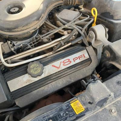 1994 Cadillac 6-person Passenger car - ninth-generation Cadillac DeVille sedan.211817 miles