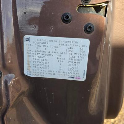 1994 Cadillac 6-person Passenger car - ninth-generation Cadillac DeVille sedan.211817 miles