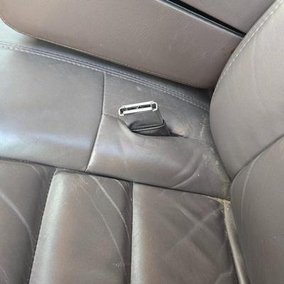 1994 Cadillac 6-person Passenger car - ninth-generation Cadillac DeVille sedan.211817 miles