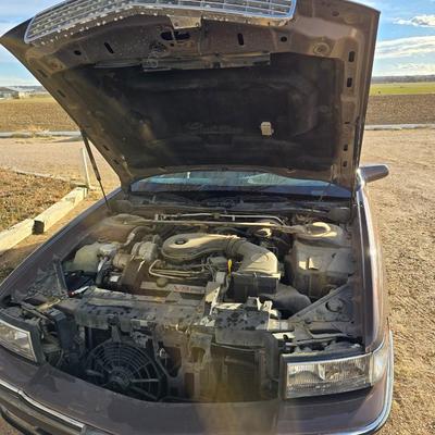 1994 Cadillac 6-person Passenger car - ninth-generation Cadillac DeVille sedan.211817 miles