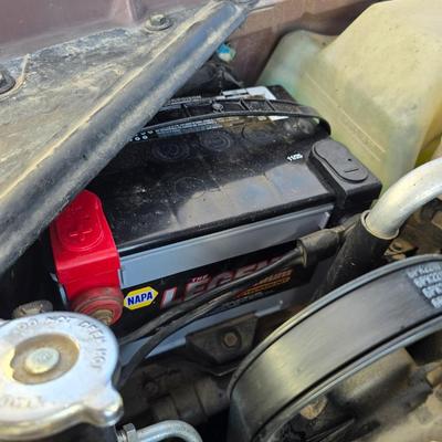 1994 Cadillac 6-person Passenger car - ninth-generation Cadillac DeVille sedan.211817 miles