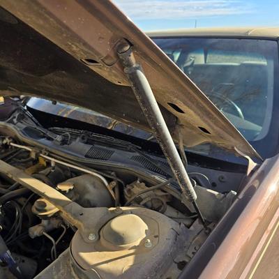 1994 Cadillac 6-person Passenger car - ninth-generation Cadillac DeVille sedan.211817 miles