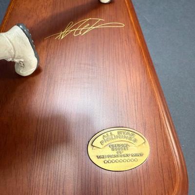 Danbury Mint - Walter Payton Figurine