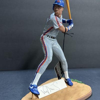 DARRYL STRAWBERRY - Autographed Figurine #1076/2500