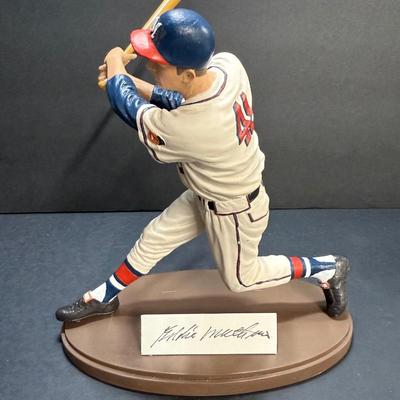 Eddie Matthews Autographed Figurine - #538/1968
