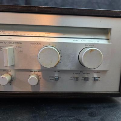 Yamaha CR-640 Natural Sound Stereo Receiver.