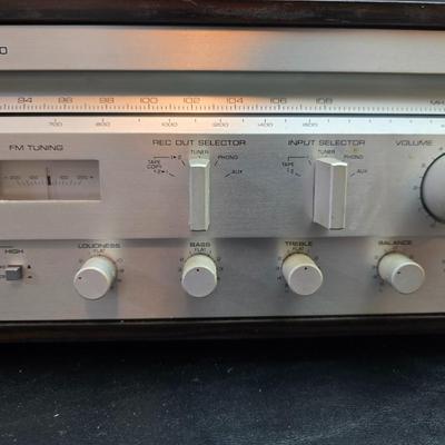 Yamaha CR-640 Natural Sound Stereo Receiver.