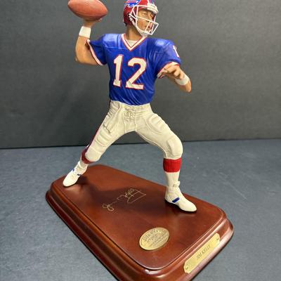 Danbury Mint - Jim Kelly Figurine