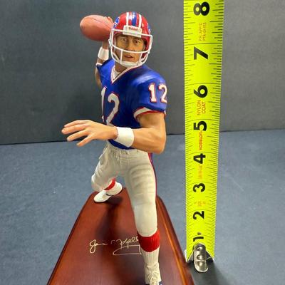 Danbury Mint - Jim Kelly Figurine