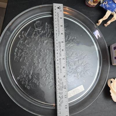 Christmas decor - Ornaments - Santa milking cow - Candle holders - Platters- Tins - Angels and more!