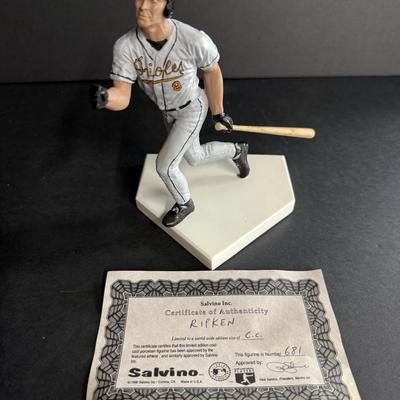Cal Ripken Figurine - #681 Salvino