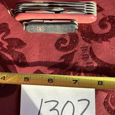 Swiss Army Knife Lot