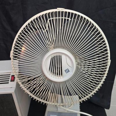 Bahama Fans Shell Electronic Desk fan and aN nsa Environmental air system