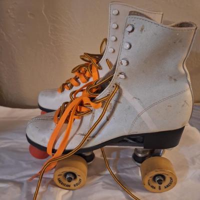 Sale Photo Thumbnail #652: white leather.