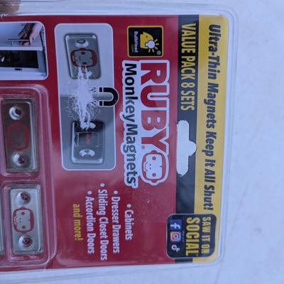 Sale Photo Thumbnail #179: Ruby Monkey Magnets