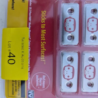 Sale Photo Thumbnail #180: Ruby Monkey Magnets