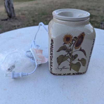 Sale Photo Thumbnail #206: new with bulbs\