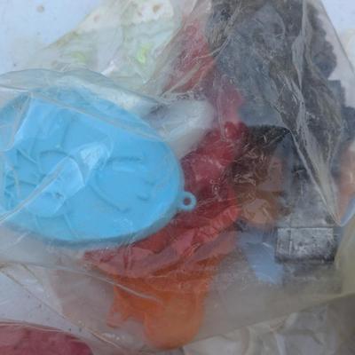 Sale Photo Thumbnail #222: Plastic cookie cutter assortment