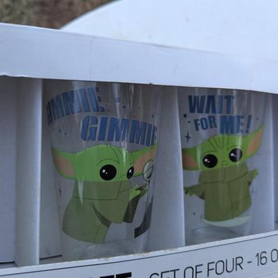 Sale Photo Thumbnail #228: Star wars Mandalorian 19 oz glasses- set of 2
