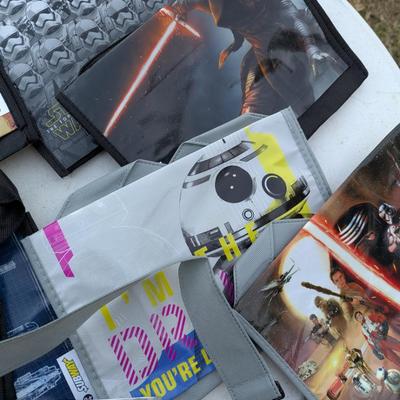 Sale Photo Thumbnail #275: Star wars bundle