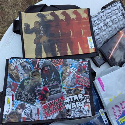 Sale Photo Thumbnail #274: Star wars bundle