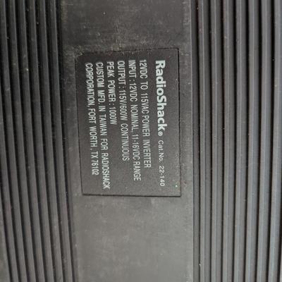 Sale Photo Thumbnail #282: Radio Shack 600 watt DC to AC power inverter