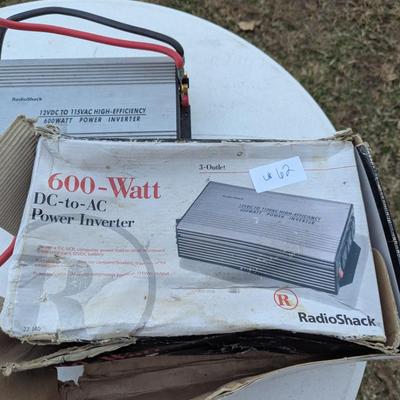 Sale Photo Thumbnail #284: Radio Shack 600 watt DC to AC power inverter