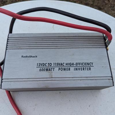 Sale Photo Thumbnail #281: Radio Shack 600 watt DC to AC power inverter