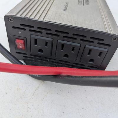 Sale Photo Thumbnail #286: Radio Shack 600 watt DC to AC power inverter