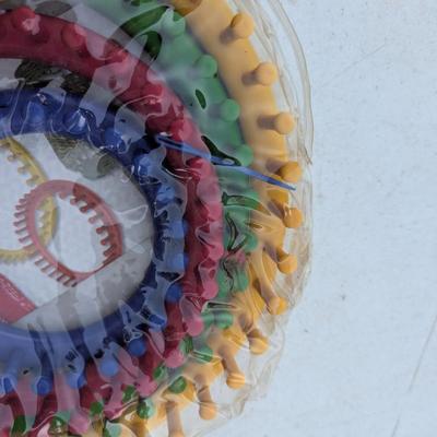 Sale Photo Thumbnail #290: Plastic round loom x4 with hook and bag