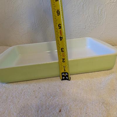 Sale Photo Thumbnail #1076: Pyrex 232  Vintage 2 quart lime green baking dish.